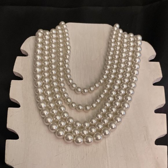 VINTAGE 5 STRAND FAUX PEARL NECKLACE - made in Japan - Picture 2 of 4